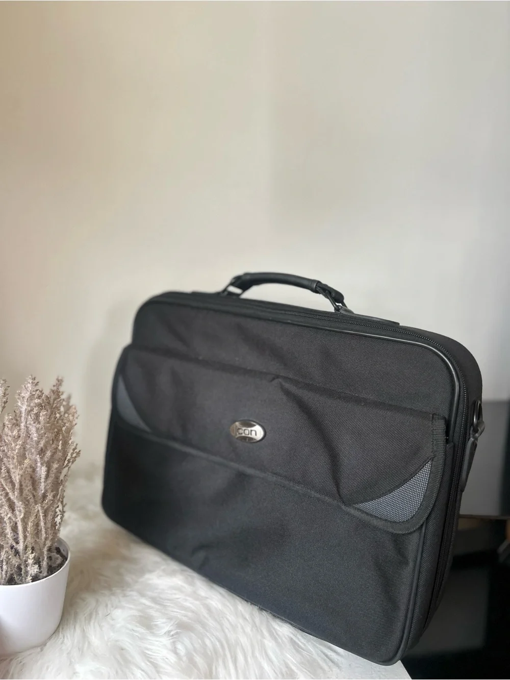 Icon Black Men's Laptop Briefcase